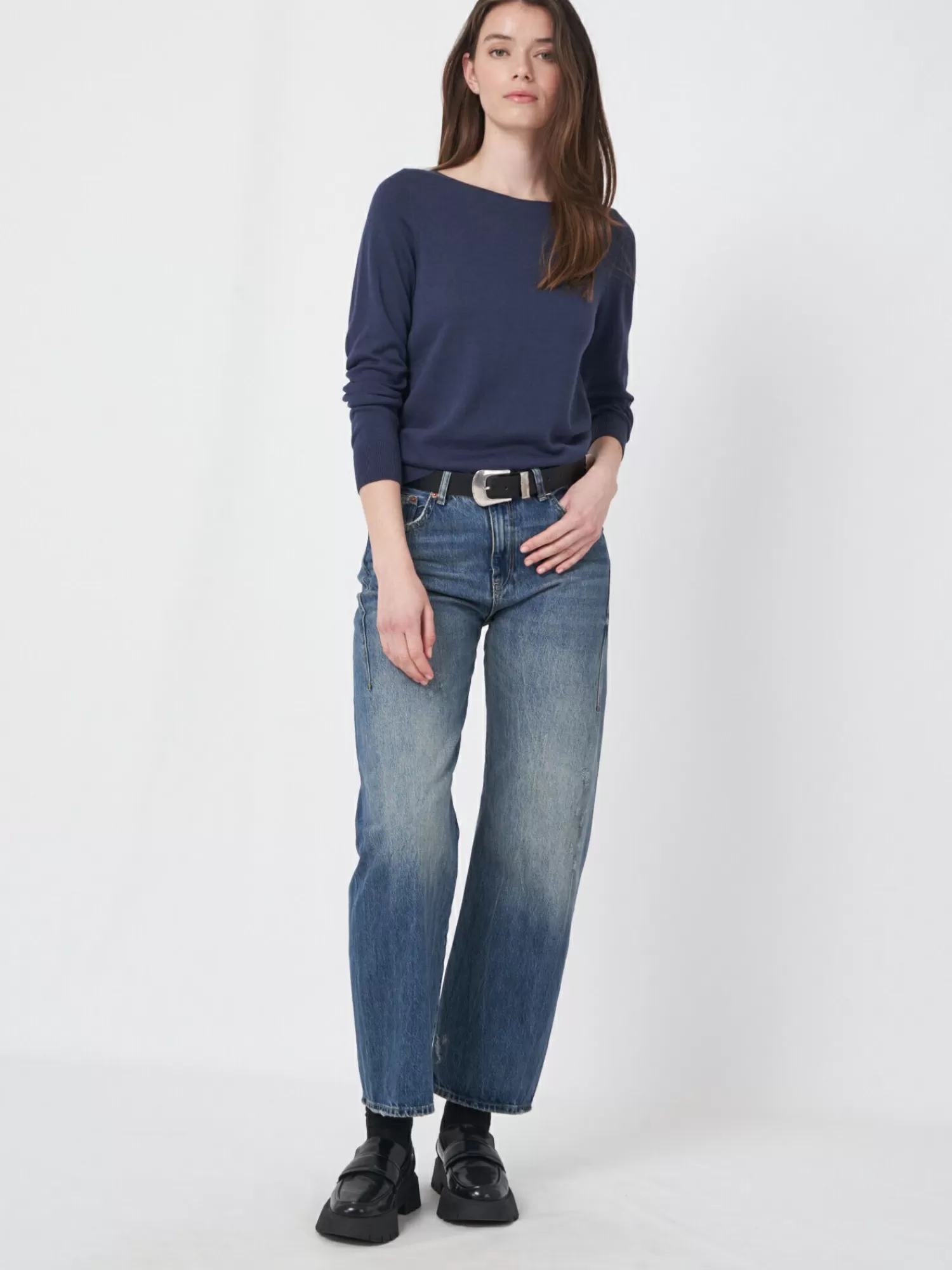 basic_trui_met_lange_mouwen_in_katoenmix_2-11.webp REPEAT cashmere Truien | Organic Cashmere*Basic trui met lange mouwen in katoenmix Marine