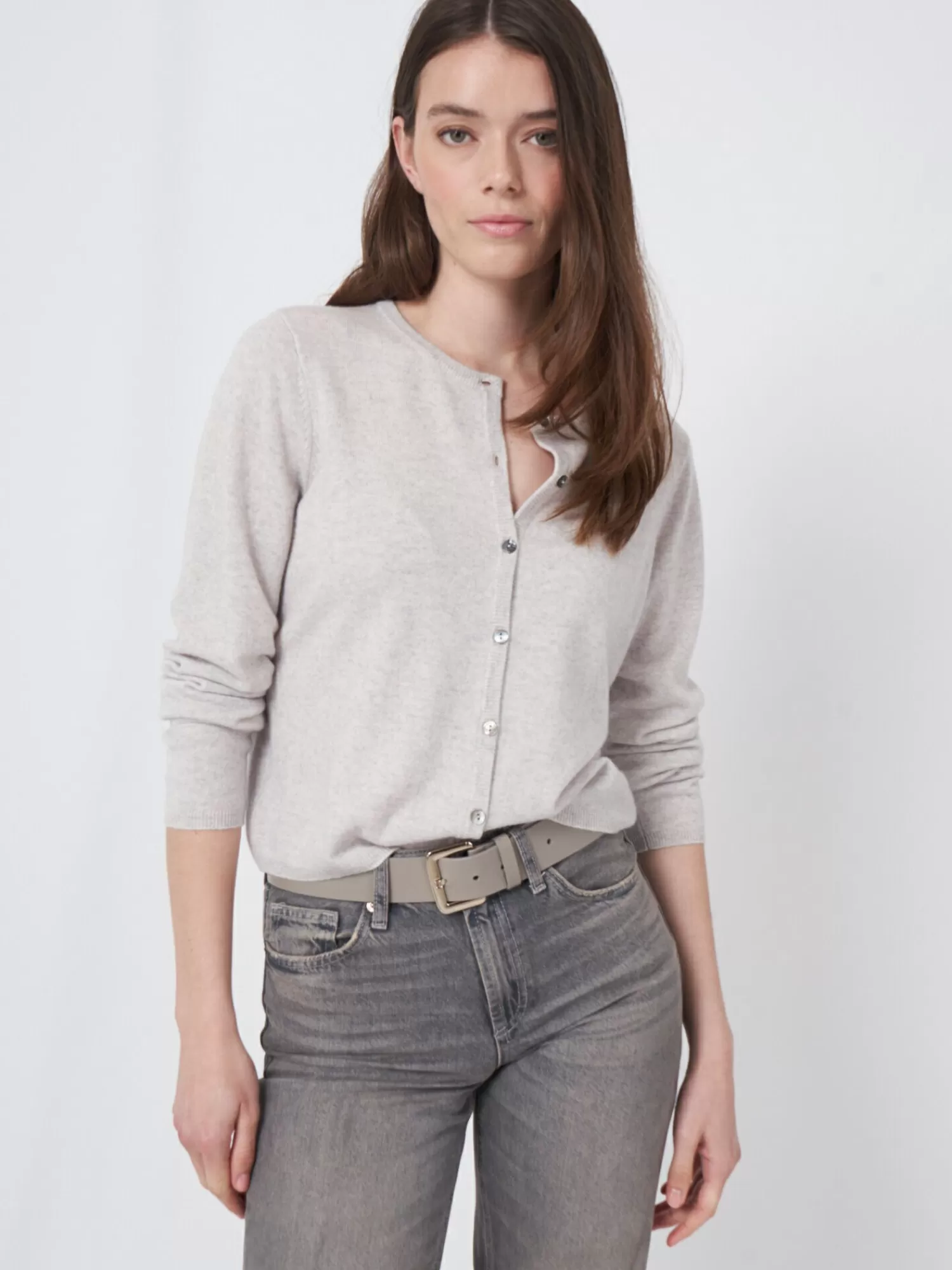 REPEAT cashmere Vesten*Fijn gebreid cashmere vest met knoopsluiting Snow