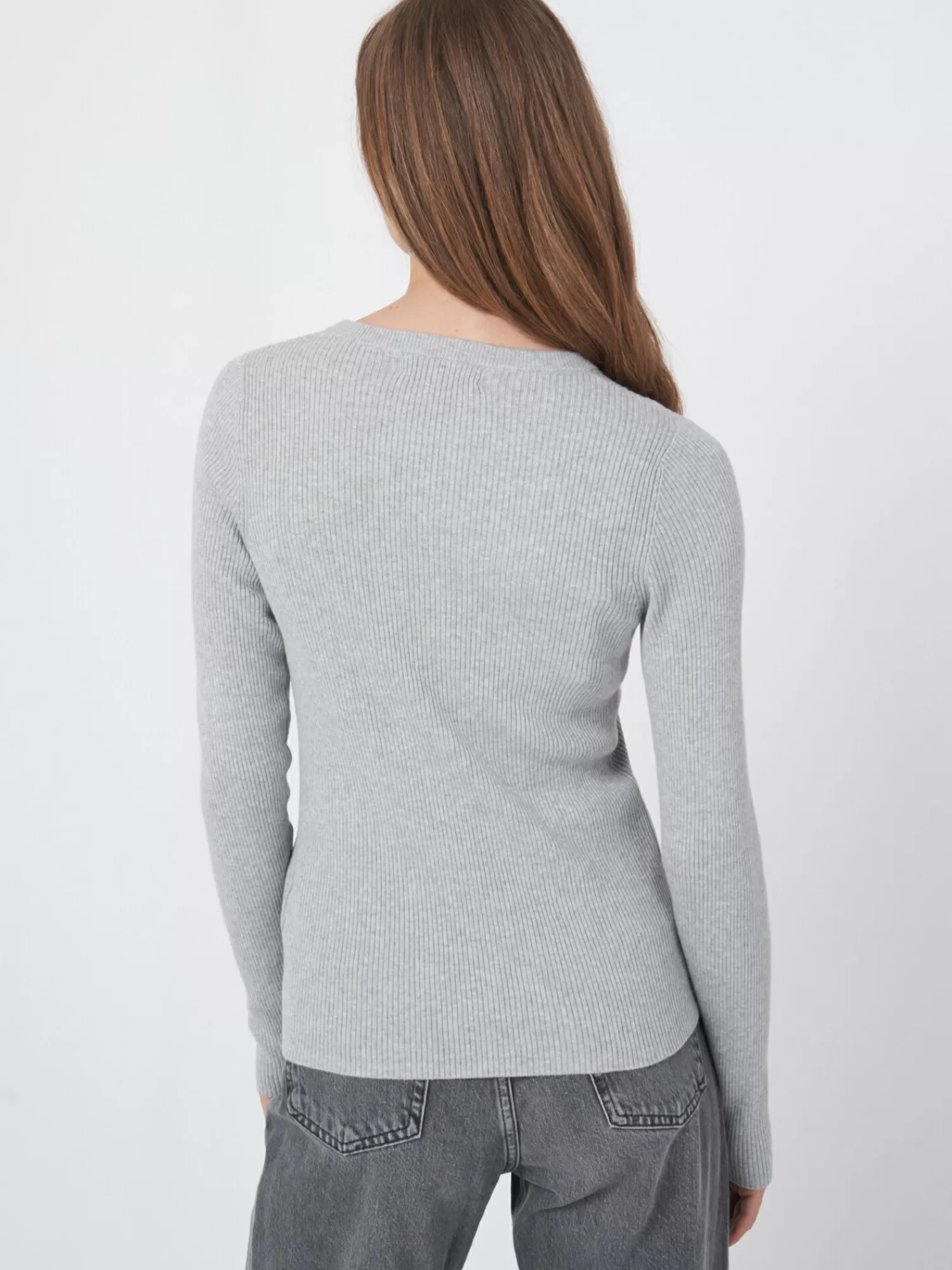 fijn_ribgebreide_trui_met_ronde_halse_van_katoenmix_4-5.webp REPEAT cashmere Truien*Fijn ribgebreide trui met ronde halse van katoenmix Grey