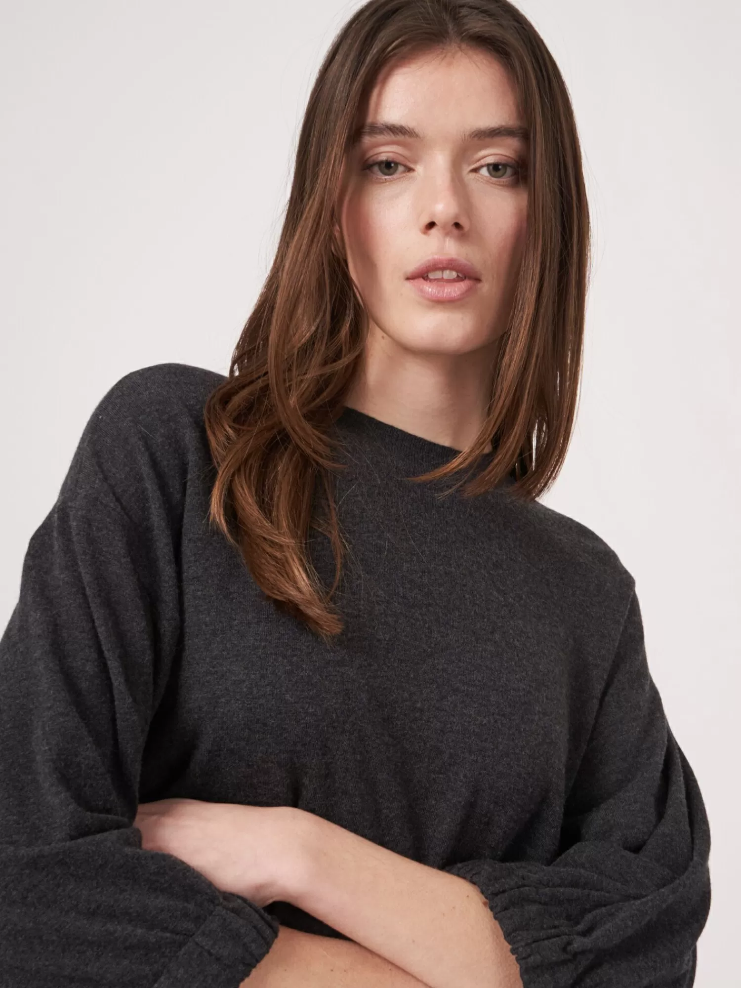 REPEAT cashmere Truien*Super fijn gebreide trui met oversized mouwen van cashmere mix DarkGrey